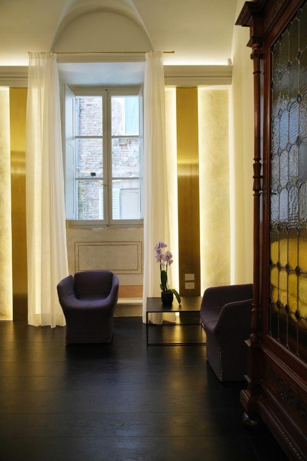 Palazzo Giusti Suites And Spa ウルビーノ エクステリア 写真