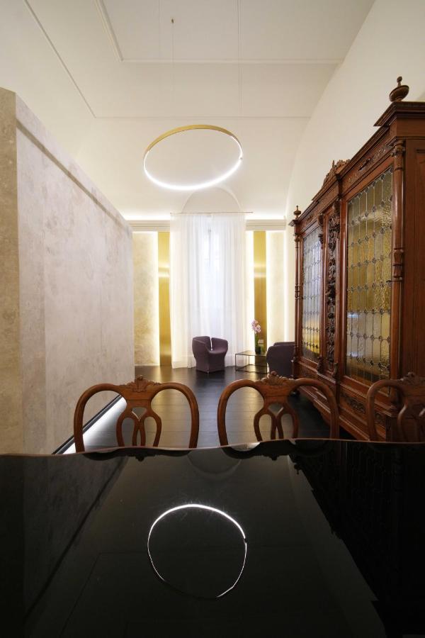 Palazzo Giusti Suites And Spa ウルビーノ エクステリア 写真