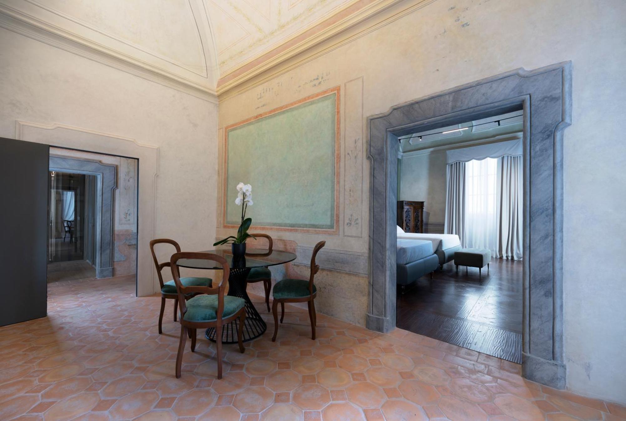 Palazzo Giusti Suites And Spa ウルビーノ エクステリア 写真